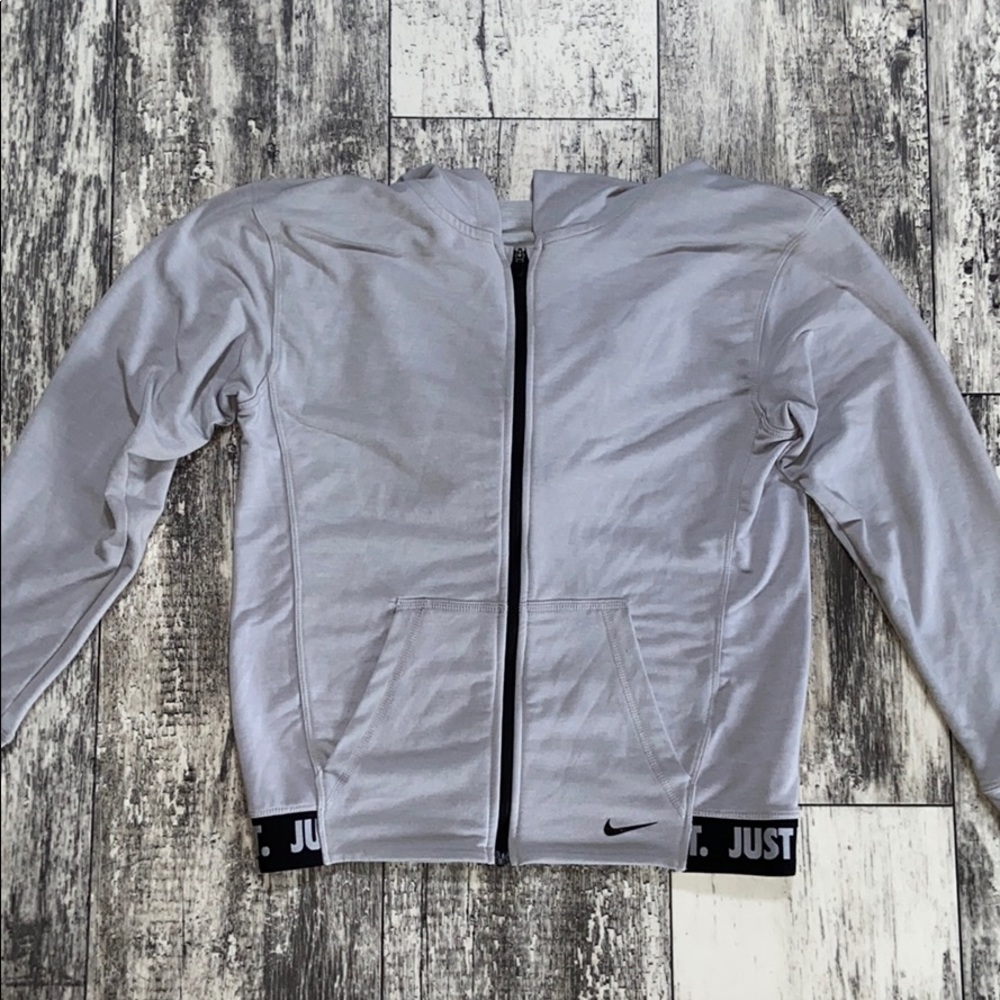 Women’s Nike zip up